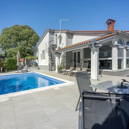 Villa Cambera With Pool *